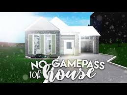 Its artistic impact and/or appearance oozes class and it is undoubtedly one of the best bloxburg houses out there. One Story Exterior House Designs Bloxburg Trendecors