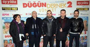 İşte merakla beklenen düğün dernek 2 filmi ile ilgili detaylar. Dugun Dernek 2 Almanya Galasi Almanya Bulteni Almanya Haberleri
