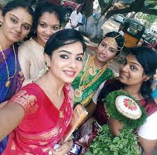 Pavithra Lakshmi Wiki Age Husband Caste Family Biography More Pavithra was seen smiling and holding sugu's hand after the latter was released from police custody. dreshare