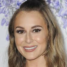 Ladies Man · Season 1 Episode 19 · Decent Proposal