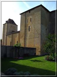 Epingle Sur Chapelles Eglises Sites Religieux De France