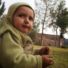 Listen to playlists featuring Dosti Main Faaslay Hotay Nahi [Sad Poetry] by  Urdu Poetry online for free