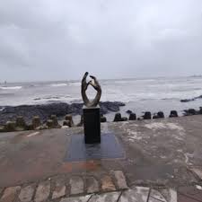 Bandra Bandstand Rock Beach in Bandra ...