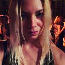 Marina Dojchinov Journalist/Editor/Producer.