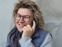 Stephanie Sievert's Instagram, Twitter & Facebook