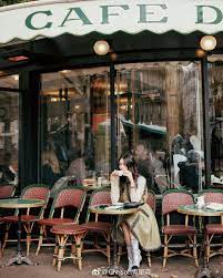 刘雯 x chanel coco code 巴黎的一天 从小咖啡馆到塞纳河畔 liuwenlw chanel codecoco fashion model chinamodel paris liu wen cafe restaurant cafe
