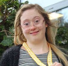 Nadia Clarke's Instagram, Twitter & Facebook