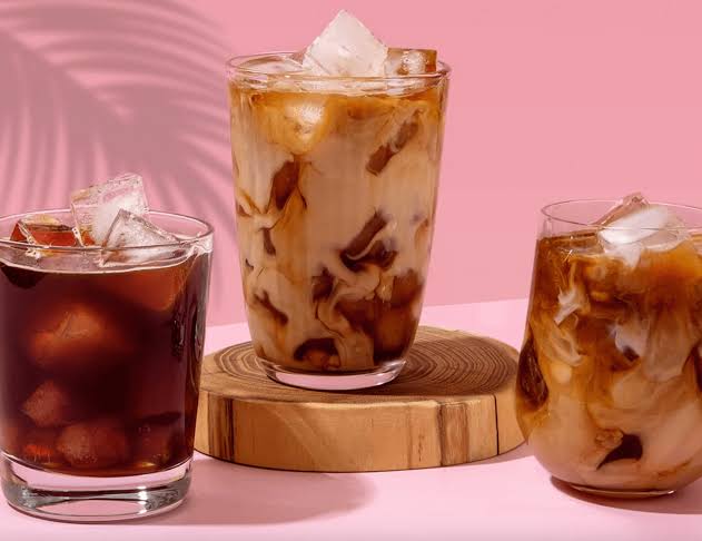 Las 3 Bebidas Frías de Café Más Pedidas: Deléitate con su Historia y  Preparación - CAFIVER I Expertos en Café