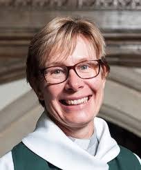 Deidre Ashton's Instagram, Twitter & Facebook