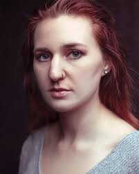 𝗦𝗮𝗿𝗮𝗵 𝗦𝗮𝗻𝗱𝗾𝘂𝗶𝘀𝘁 ◇ Photographer