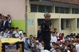 Maybe you would like to learn more about one of these? Sebut Nabi Muhammad Pernah Sesat Evie Effendi Minta Maaf