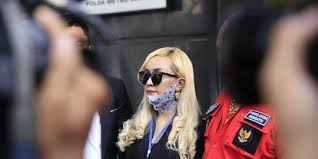 Dance & night club in charleston, south carolina. Dilaporkan Syahrini Dan Kini Jadi Tersangka Ini Potret Lia Ladysta Mantan Trio Macan Merdeka Com