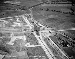 Torres De Satelite Ciudad De Mexico En 1957 Paisaje Mexico Fotos De Mexico Ciudades