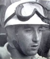 No Mirando A Nuestro Daño