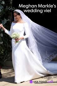 William and kate had an aston martin with balloons and a just wed number plate. Meghan Markle Delighted The Queen With Her Commonwealth Wedding Veil New Film Shows Royal Wedding Dress Meghan Markle Wedding Dress Wedding Dresses Simple
