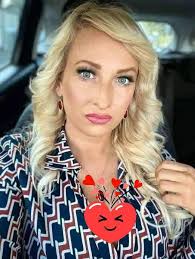 Imagine getting a Pap Smear & the Obgyn say "It's The Smell For Me" 😭😂🤣