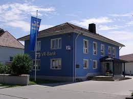 Finance company, real estate agent, insurance broker. Vr Bank Landau Mengkofen Eg Geschaftsstelle Strasskirchen In 94342 Strasskirchen