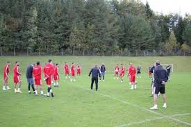Légende du football autrichien, josef blum a effectué toute sa carrière en tant que défenseur gauche au sein du first vienna fc. Equipe D Algerie Les Verts Poursuivent Leur Preparation En Autriche