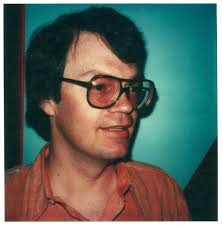 Navigating distance in locality