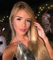 Doacao De Fotos Favela Viva 1 6 Loiras Mesma Pessoa 1 Foto Fake Mulher Loira De Biquini Fotos