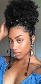 Best Free Of Charge Cute Natural Hairstyles Strategies Put Together Due To There Being The La Pineapple Hairstyle Curly Hair Styles Curly Hair Styles Naturally