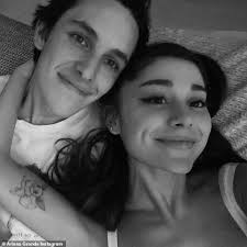 Born in boca raton, florida, grande began her career at age 15 in the 2008 broadway musical 13. Ariana Grande S Diamond And Platinum Wedding Ring Was Precisely Crafted By New Husband Dalton Gomez
