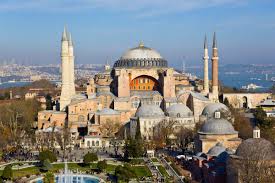 The hagia sophia was the church of both the emperor and the patriarch where the most important religious and state ceremonies were held. Bilder Hagia Sophia Istanbul Turkei Franks Travelbox