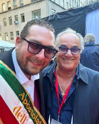 With famed Neapolitan singer Mauro Nardi