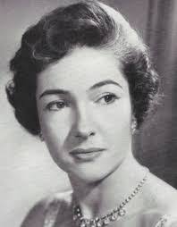 Mary Malcolm's Instagram, Twitter & Facebook