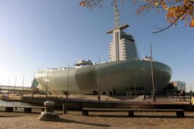 Beeindruckend ist bereits das entree, von wo die tour durch die klimazonen der erde beginnt. Klimahaus Bremerhaven