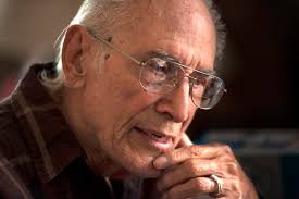 Volunteer groups help spruce up home of WWII vet in Orange