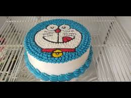 Anak perempuan biasanya menyukai sesuatu yang berwarna cerah, cantik, dan juga manis. Decorasi Kue Ulang Tahun Anak Anak Kue Ultah Doraemon Butter Cream Youtube Di 2021 Kue Ulang Tahun Kue Ulang Tahun
