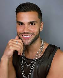 ADRIEL ORTIZ (@makeupbyadrielortiz) • Instagram photos and videos