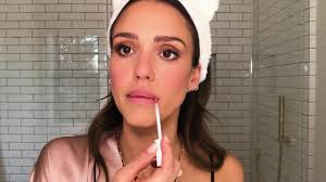 Jessica Alba S Guide To A Daytime Smoky Eye Vogue