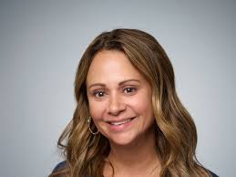 Lori Crandall's Instagram, Twitter & Facebook