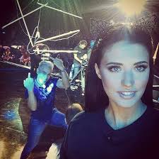 Imagini frumoase natura 58 imagini desktop 3d imagini 3d. I A Stricat Poza Antoniei Ce Semne Obscene FÄƒcea Wilmark Pe Fundal In Timp Ce Frumoasa SolistÄƒ Se Fotografia Foto In Articol Libertatea