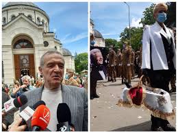 Fosta doamnă dichiseanu este convinsă că dichi este alături de familia lui în continuare. Gigi Becali Misogin È™i La Funeraliile Lui Ion Dichiseanu Nu Se Face AÈ™a Ceva DacÄƒ EÈ™ti Cu Christos Nu Mai EÈ™ti Cu Femeile ZiariÈ™tii