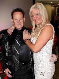 Geoffrey edelsten with brynne edelsten, and with gabi grecko (getty/instagram). Mxptb Wlkomqwm