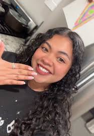 Taylors Sisters Christmas Gift to Camon