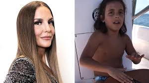 Maybe you would like to learn more about one of these? Marcelo Filho De Ivete Sangalo Surge Tocando Percussao E Talento Do Garoto Surpreende Tv Foco