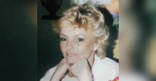 Lynn Upton's Instagram, Twitter & Facebook