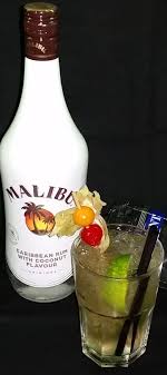 Georgia Maracuja Malibu Coconut Rum Parliament Vodka Ginger Ale Maracujasirup Rum Cocktails Kokosnuss Ananassaft