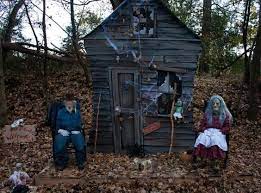 Pin By 2stewart On Halloween Fall Halloween Haunted Houses Halloween Outside Haunted Trail Ideas