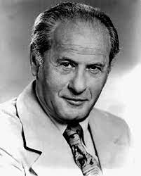 One of hollywood's finest character / method actors, eli wallach was in demand for over 60 years (first film/tv role was 1949) on stage and screen, and has worked alongside the world's biggest stars, including clark gable, clint eastwood, steve mcqueen, marilyn monroe, yul brynner, peter o'toole,. Eli Wallach Wikipedia