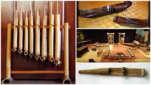 Mendengarkan lantunan musik klasik tanpa disadari dapat memberi kebahagiaan bagi janin di dalam kandungan. Mengenal Alat Musik Tradisional Asal Bandung