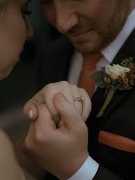 My favorite people both ran their first half marathon today!!! 👏🏼❤️ SOO  proud of you guys! They killed it! 🏃🏻‍♀️🏃🏼 Feat. New hair cut 💇🏼‍♀️🤪