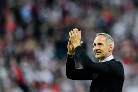 Allerdings wird er immer schon mit der kurzform adi gerufen. Zum 50er Das Wunscht Sich Fussballtrainer Adi Hutter Fussball Vorarlberg Vol At