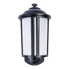 Pin By Maximus Lighting On Camera Floodlight Security Cameras For Home Home Automation Security Lights