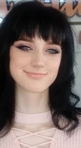 Roberta Winters's Instagram, Twitter & Facebook