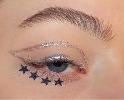 Makeup Tools Glitter Eyeliner Glitter Eyeliner Cateye Eyeliner How To Eyeli Winged Eyeliner Cateye Eyeli Eye Artistry Makeup Glitter Makeup Aesthetic Makeup